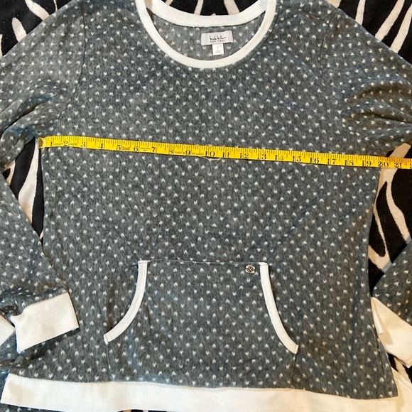 Pajama Set by Nicole Miller Brand. EUC! - Picture 6 of 16